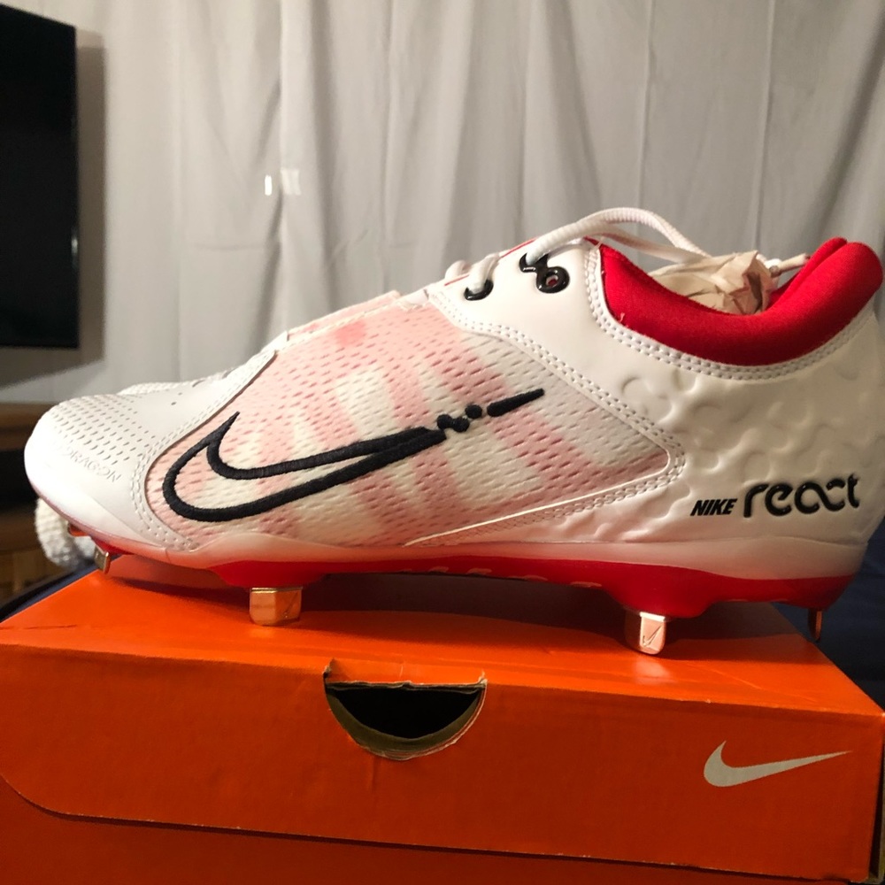 Women’s Softball Cleats